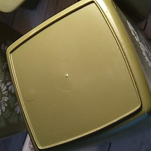 Vintage 1970s green daisy canister set - Picture 3 of 4